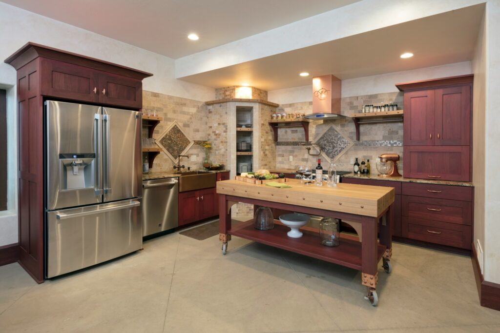 Kitchen backsplash with mosaic tile