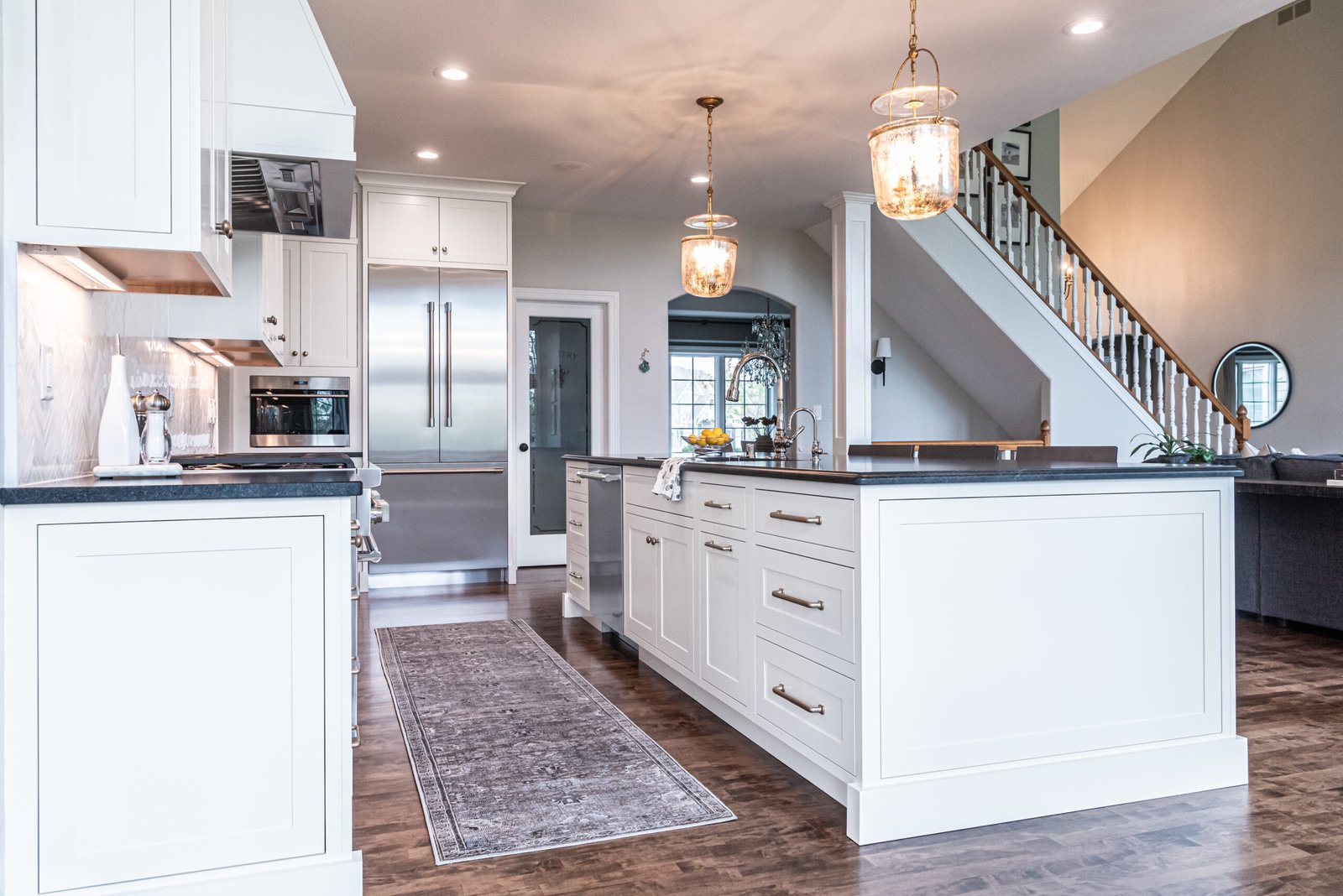You are currently viewing Wood Look Tile Pros and Cons: Is It Right for Your Home?