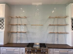 Full Height Backsplash: Pros & Design Ideas